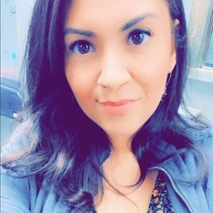 Meet your Posher, Mandy